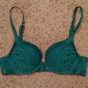 Victoria's Secret Very Sexy Push-Up 32B